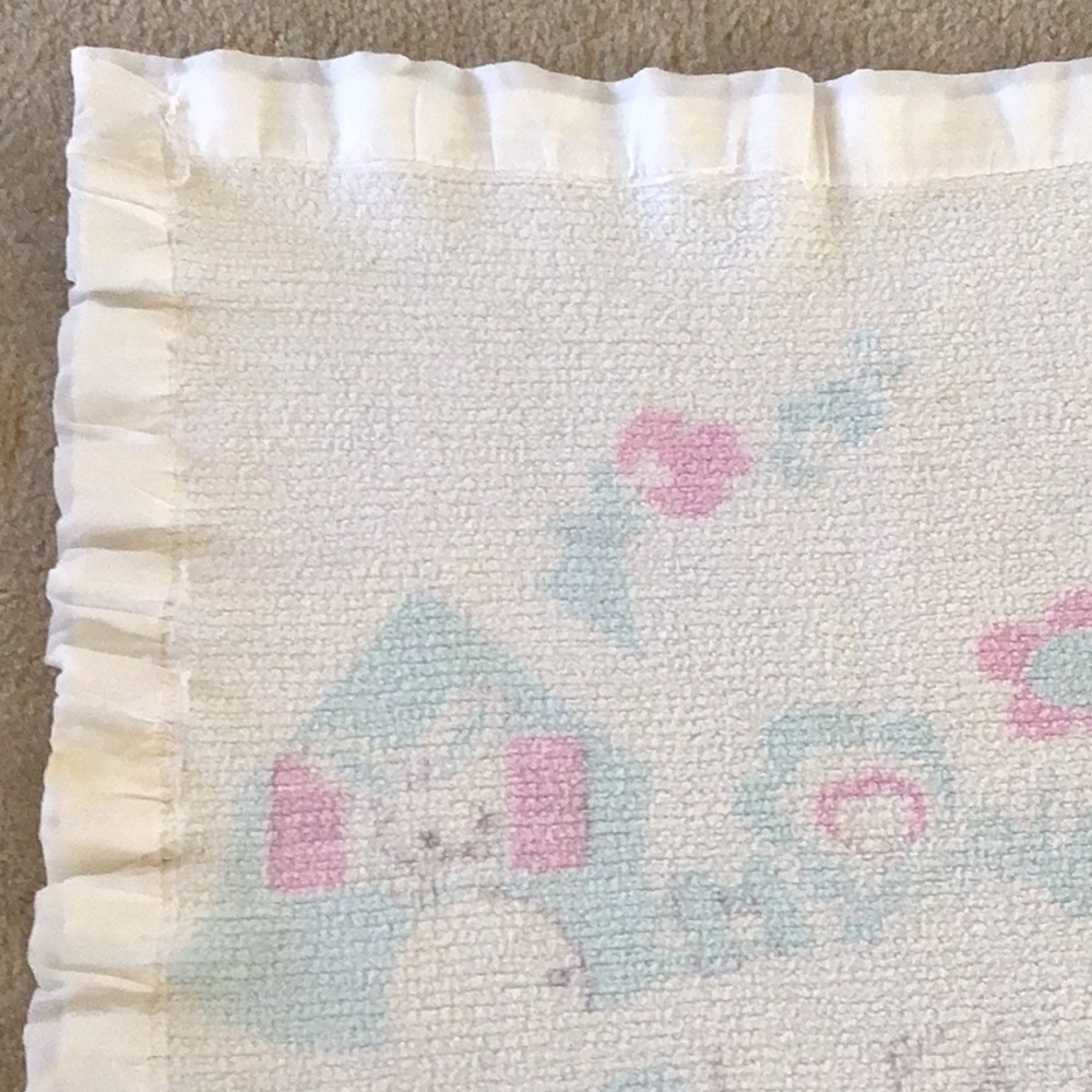 Vintage Baby Blanket, 29” x 29”, 1970s - Picture 3 of 14